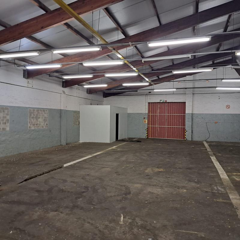 To Let commercial Property for Rent in Neave Industrial Eastern Cape